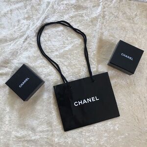Chanel shopping bag